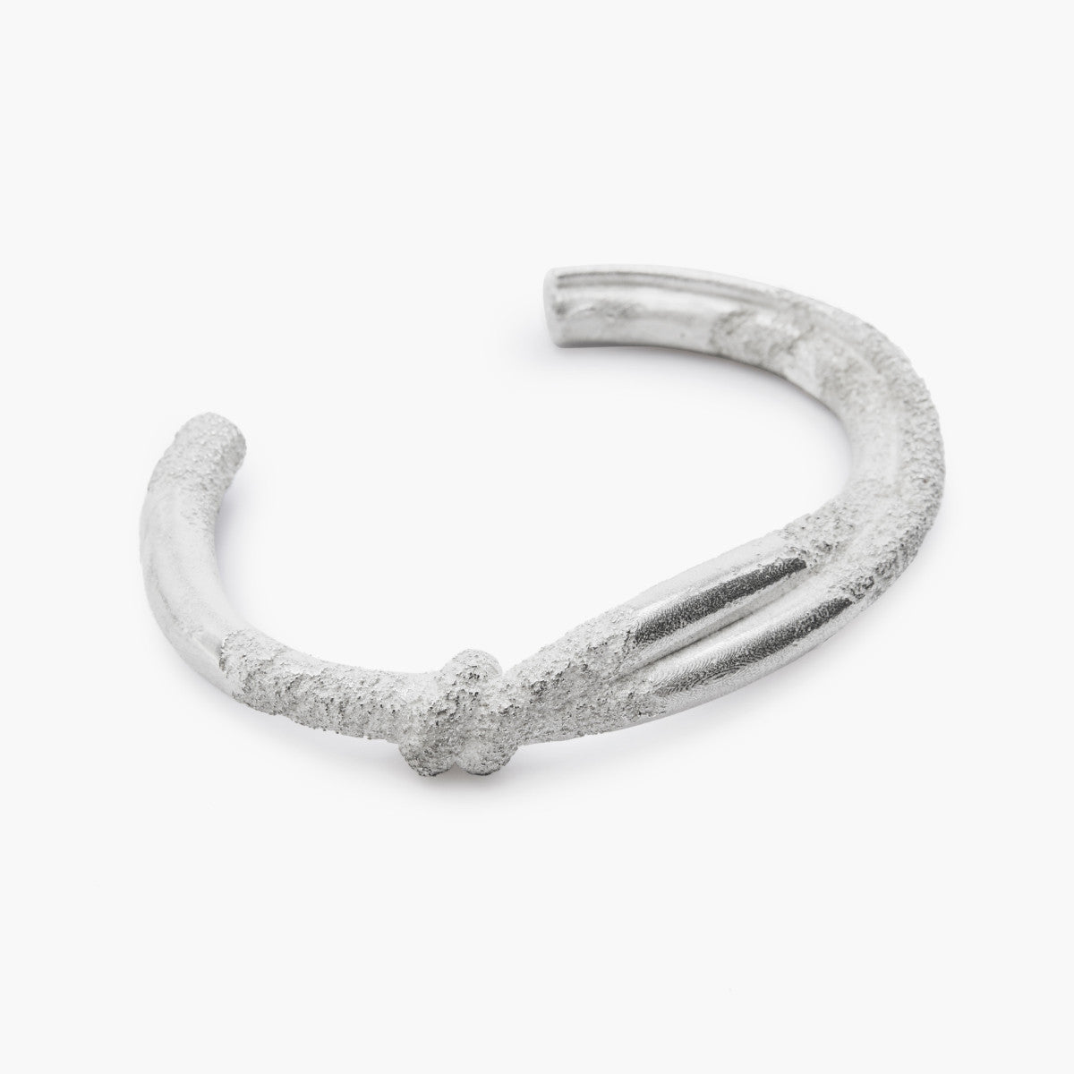 Ulysse Bracelet salt-eroded finish