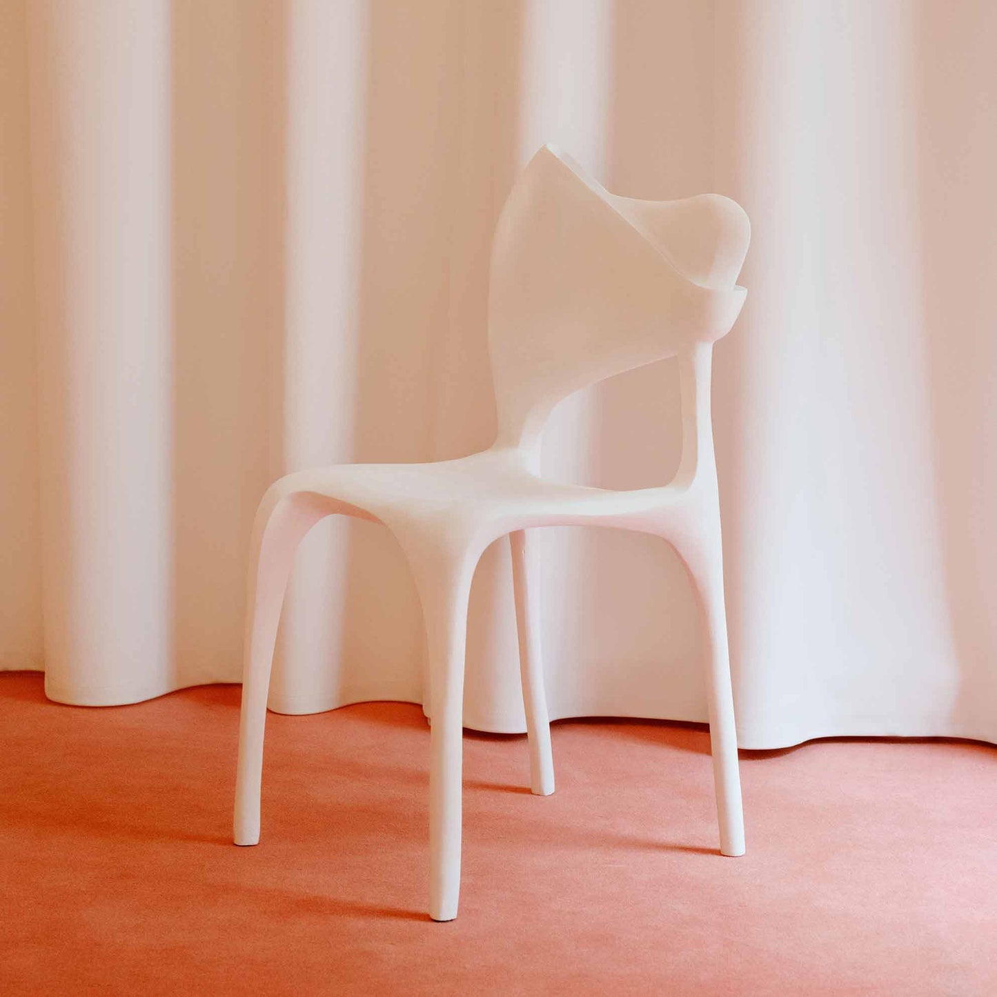Chaise Drapée